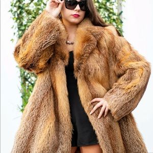 SALE‼️NEW Gorgeous Flawless Crystal Red Fox Fur🎁